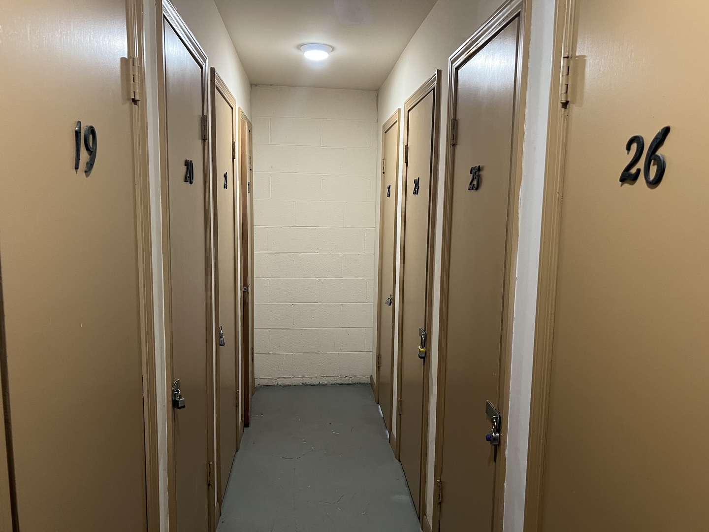 500 Thames Parkway #1F, Park Ridge, IL 60068