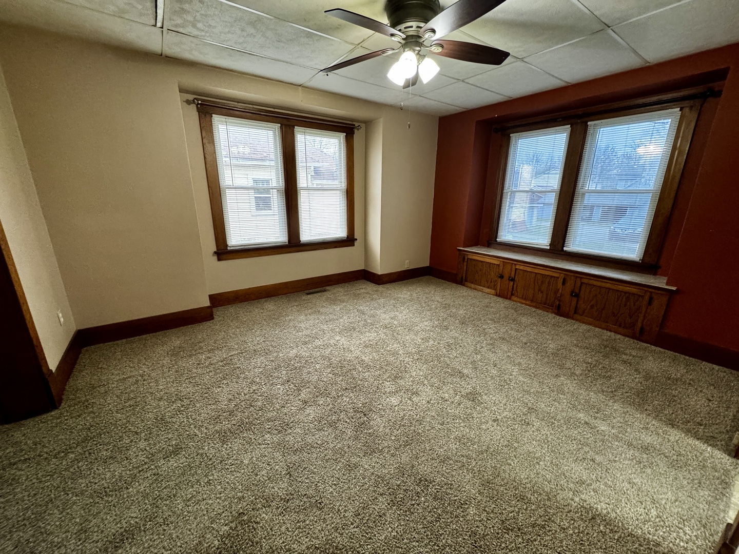 309 E Oak Street, Fairbury, IL 61739