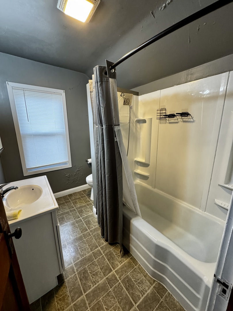 309 E Oak Street, Fairbury, IL 61739