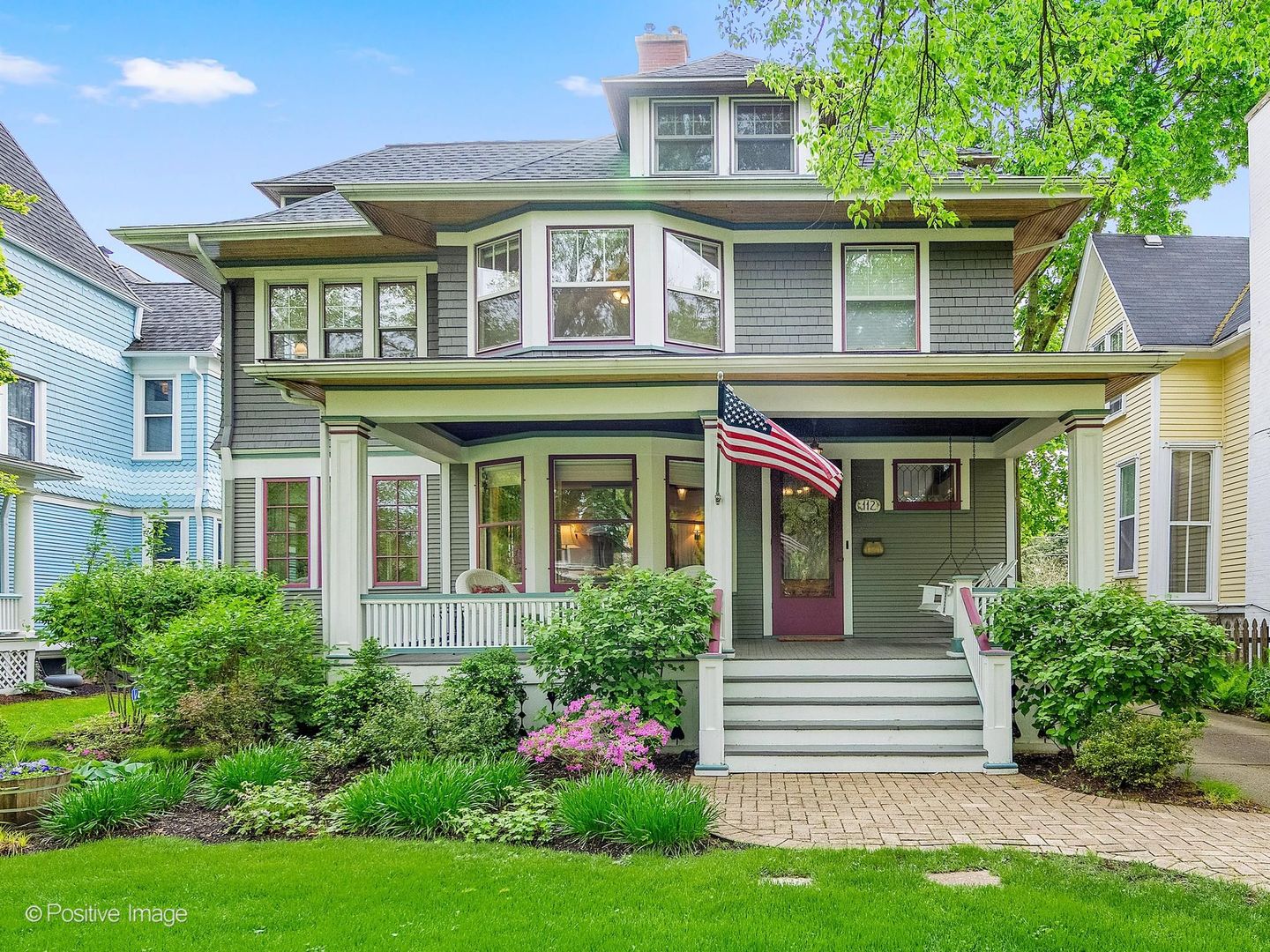 112 S WAIOLA Avenue, La Grange, IL 60525