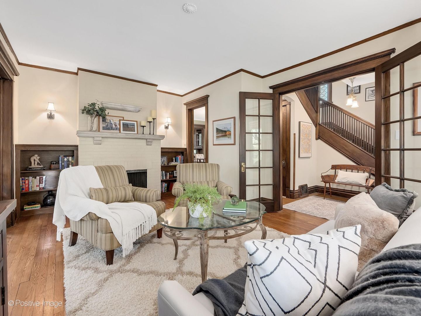 112 S WAIOLA Avenue, La Grange, IL 60525