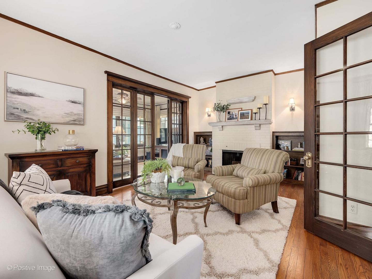 112 S WAIOLA Avenue, La Grange, IL 60525