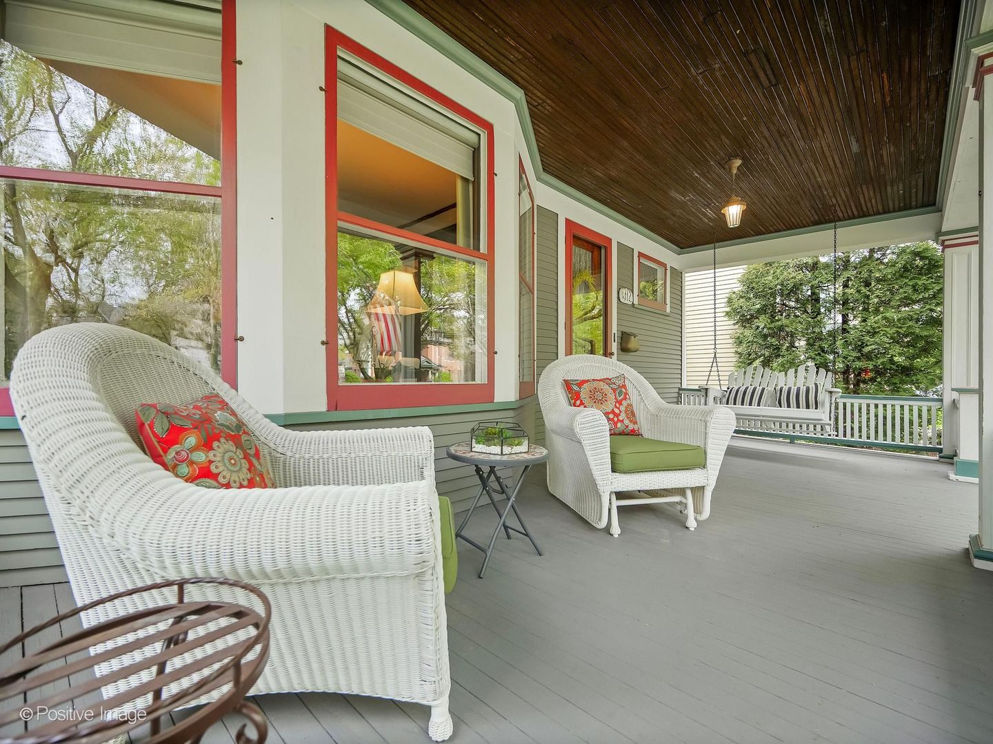 112 S WAIOLA Avenue, La Grange, IL 60525