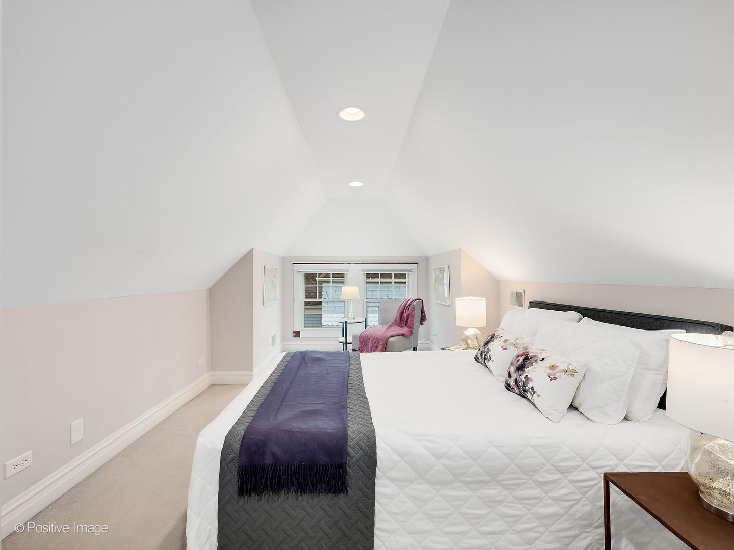 112 S WAIOLA Avenue, La Grange, IL 60525