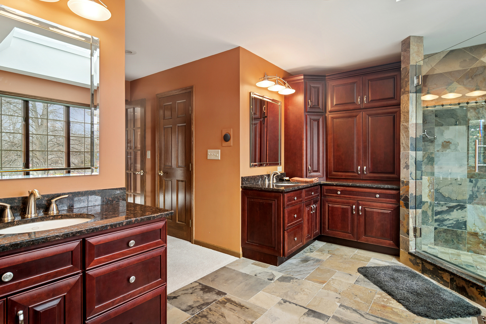 1515 Galloway Drive, Inverness, IL 60010