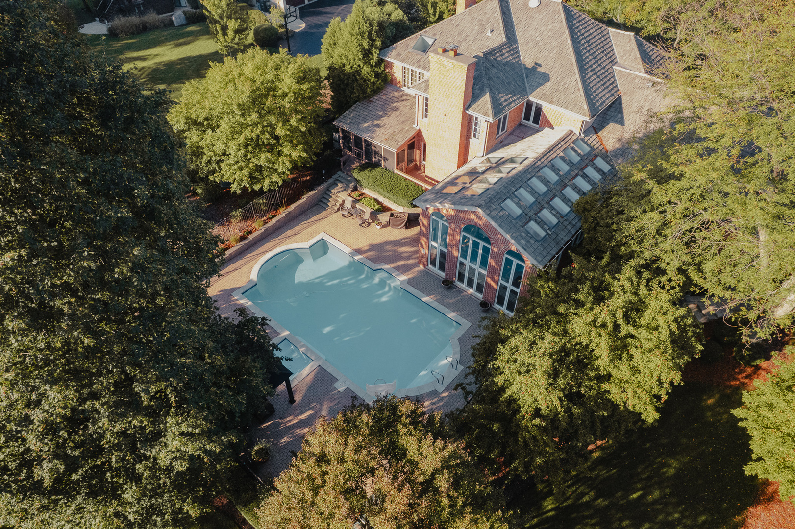 1515 Galloway Drive, Inverness, IL 60010