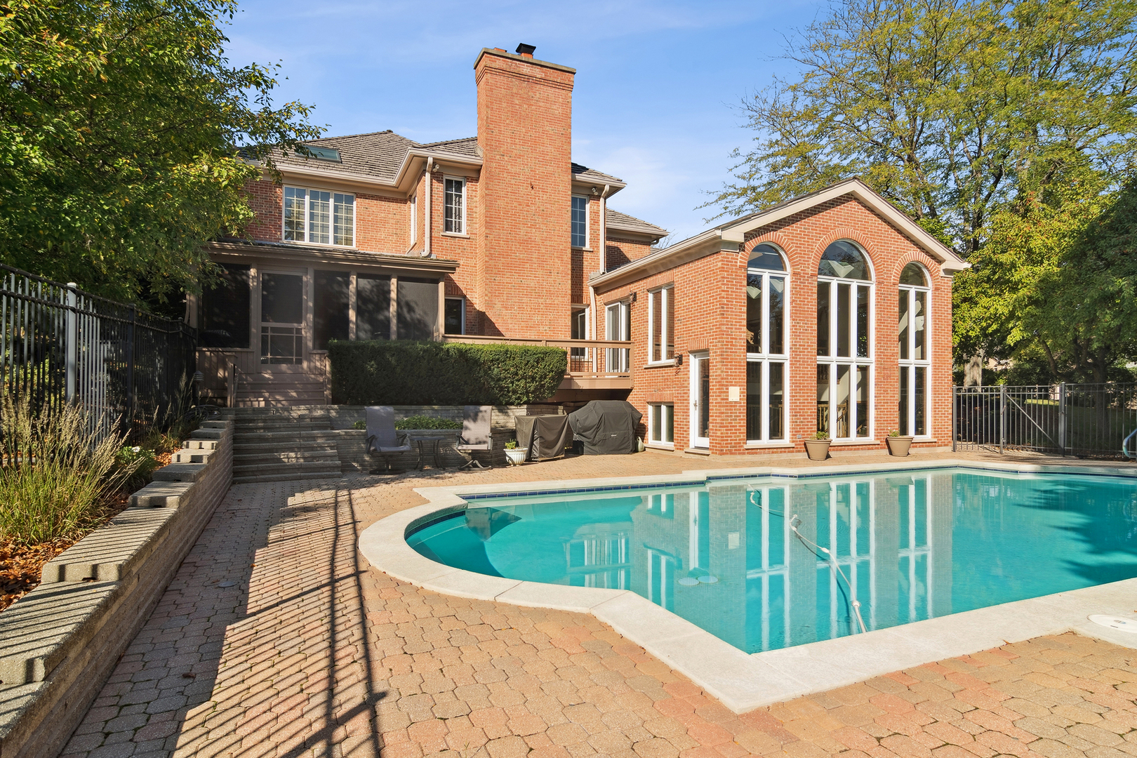 1515 Galloway Drive, Inverness, IL 60010