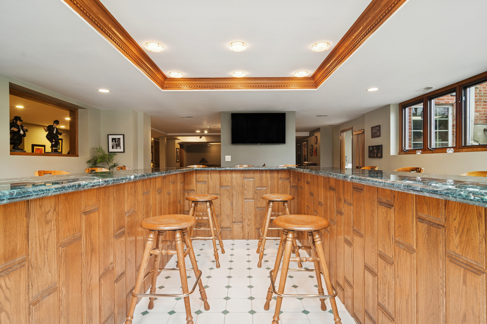 1515 Galloway Drive, Inverness, IL 60010