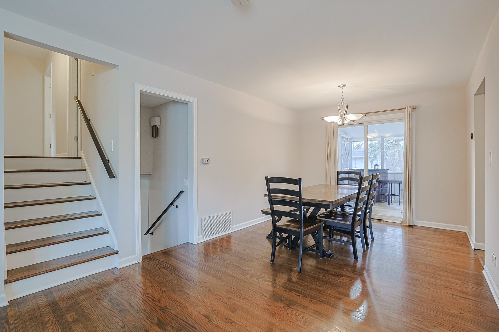 542 Gamble Drive, Lisle, IL 60532