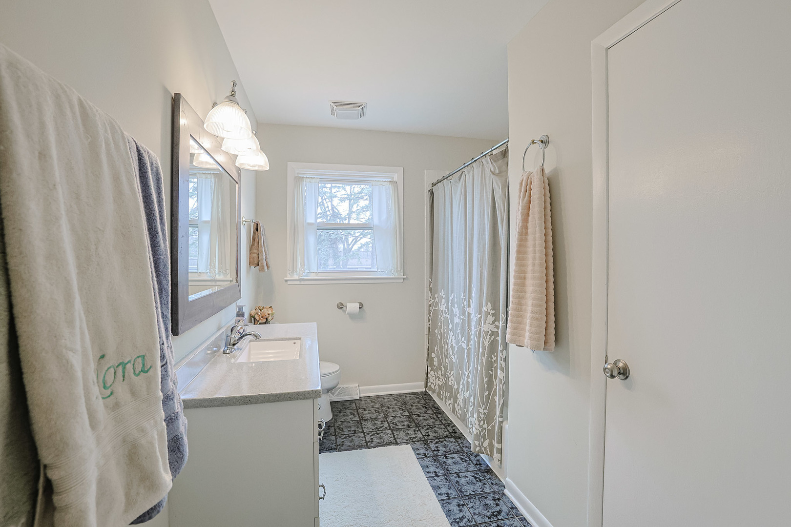 542 Gamble Drive, Lisle, IL 60532