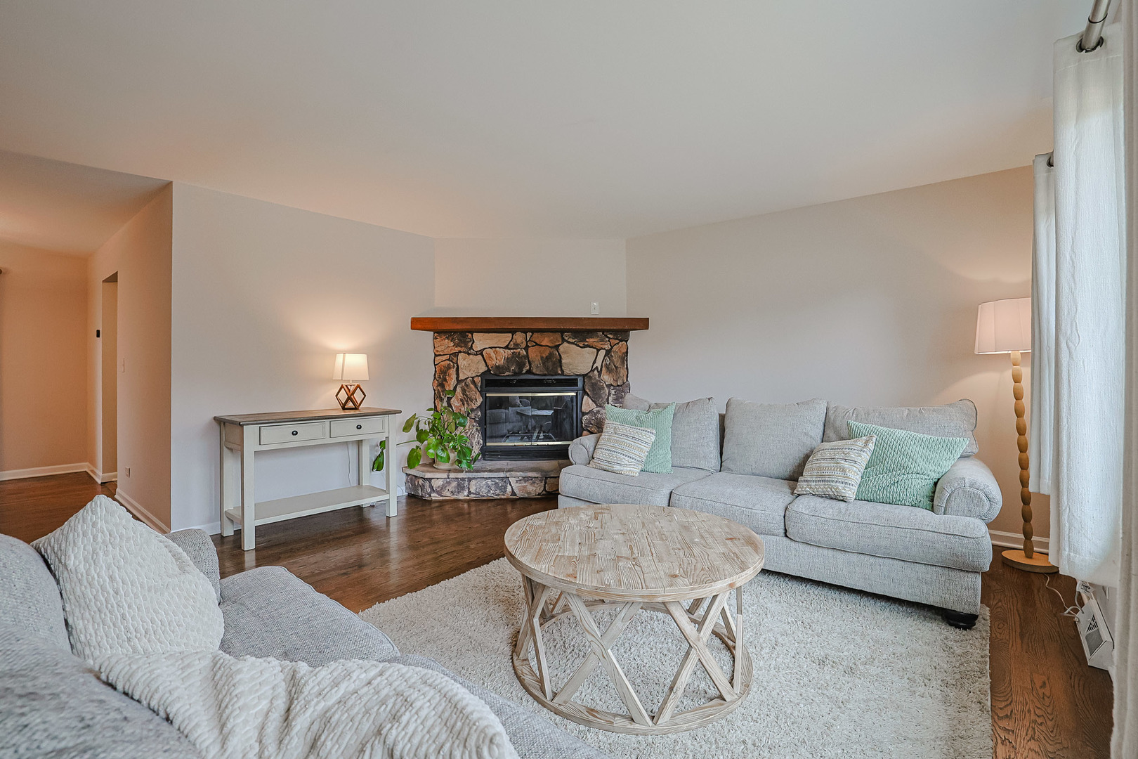 542 Gamble Drive, Lisle, IL 60532