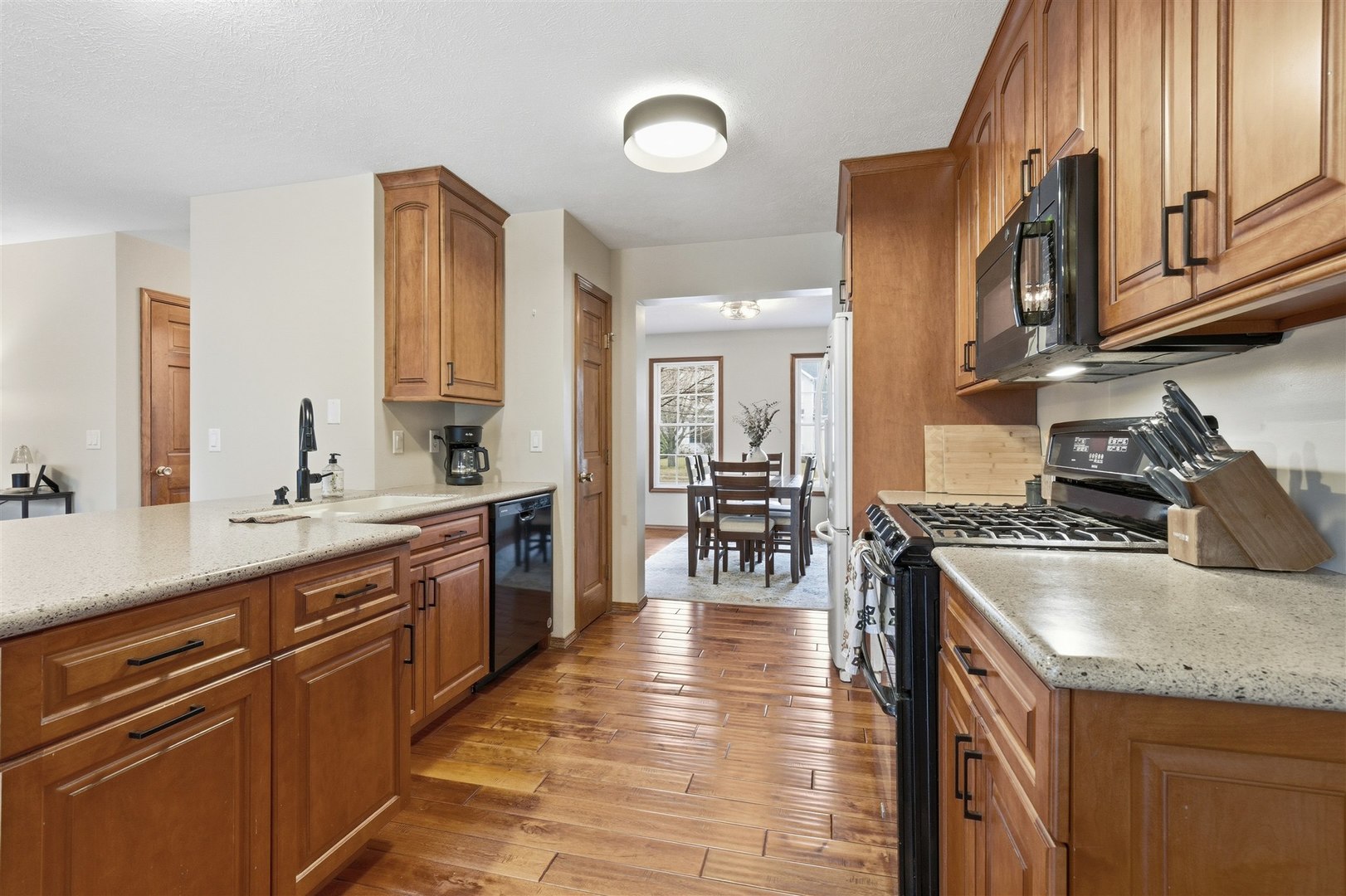 811 LANDAU Lane, Normal, IL 61761