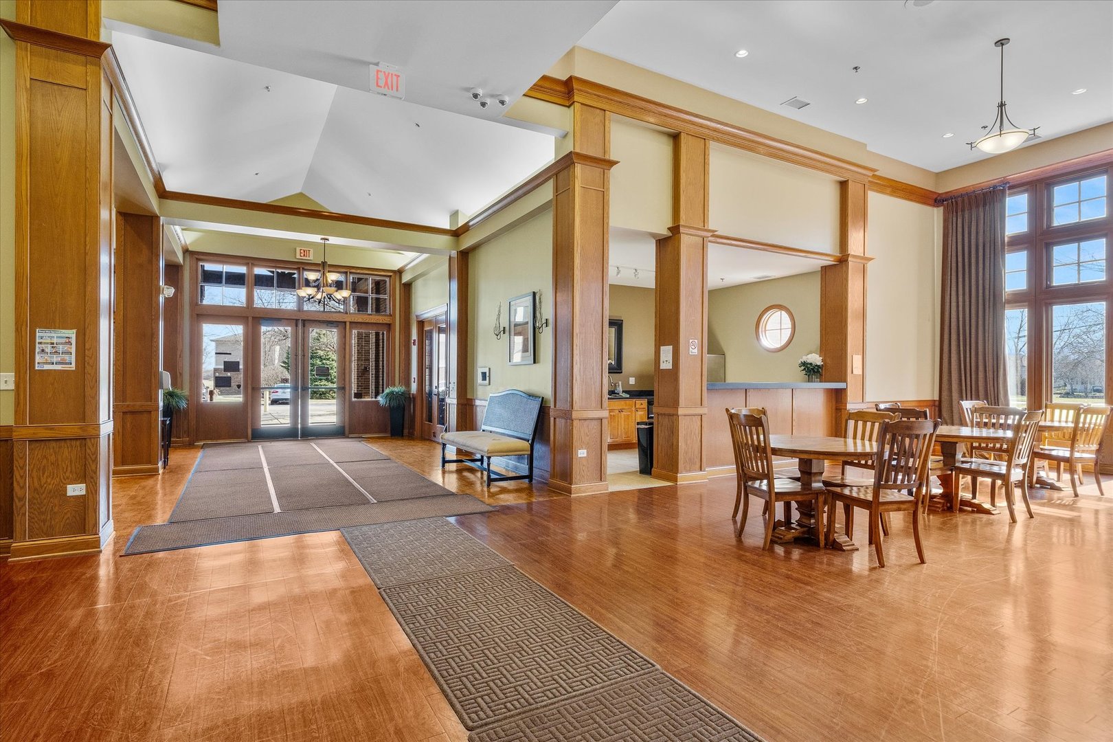 620 Pineridge Drive #620, Oswego, IL 60543