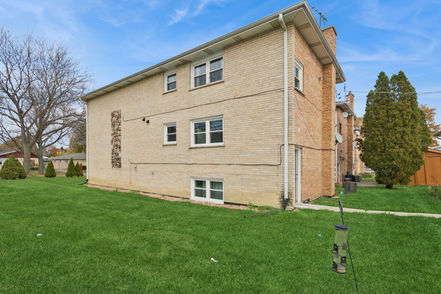 55 W ANN Street #B, Lombard, IL 60148