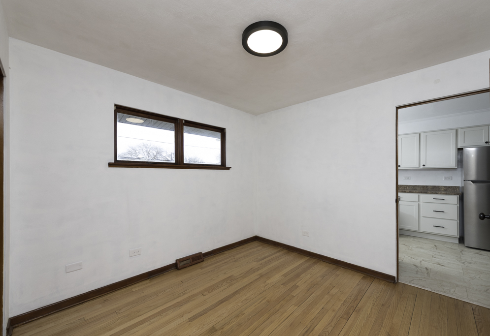 1916 Niva Court, Waukegan, IL 60087