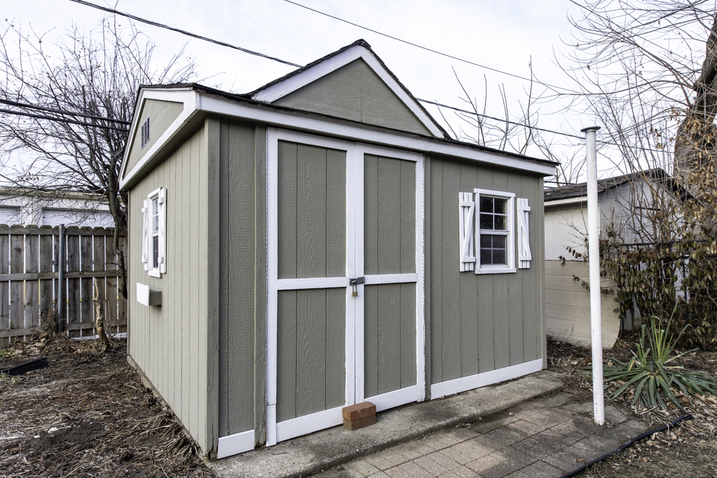 1916 Niva Court, Waukegan, IL 60087