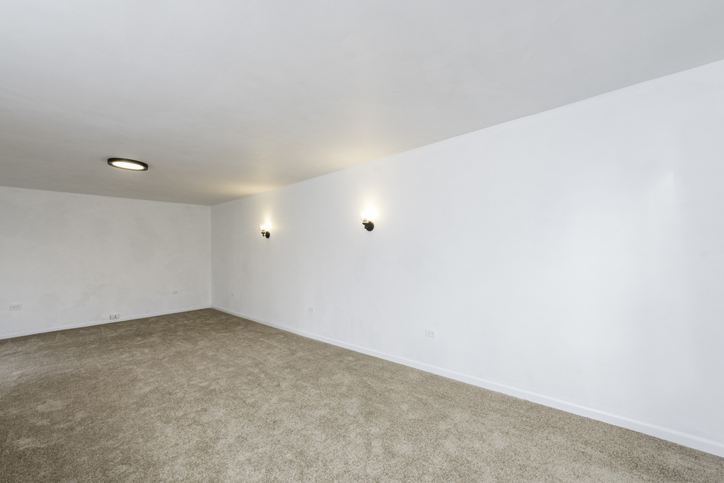 1916 Niva Court, Waukegan, IL 60087