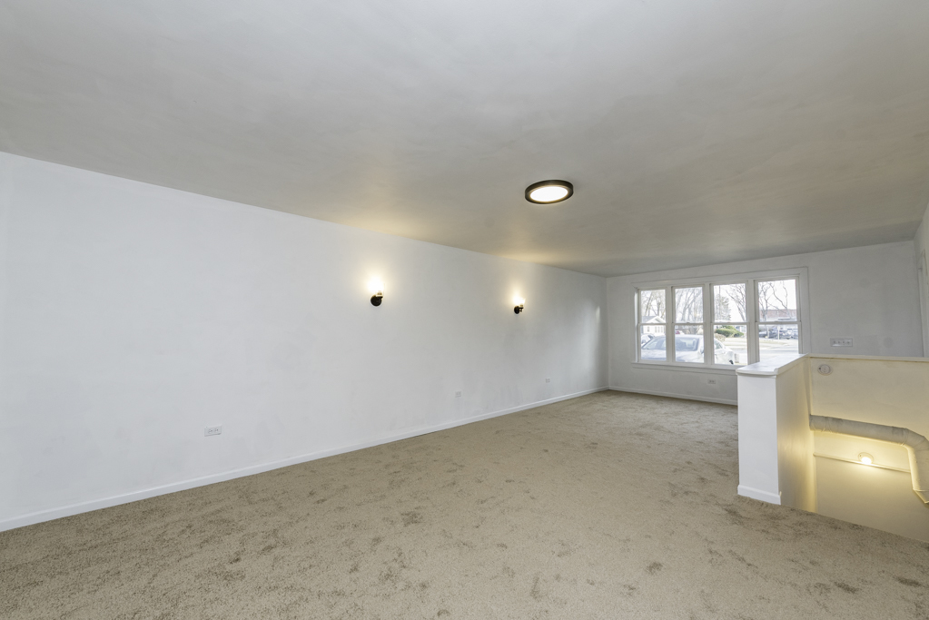 1916 Niva Court, Waukegan, IL 60087