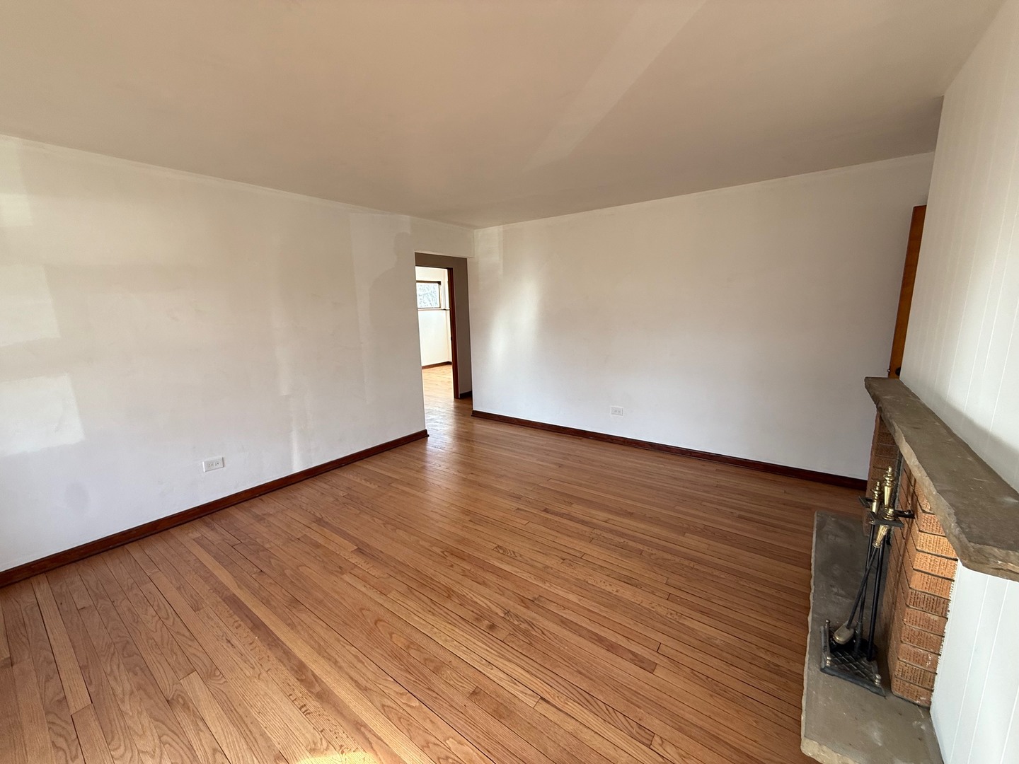 1916 Niva Court, Waukegan, IL 60087