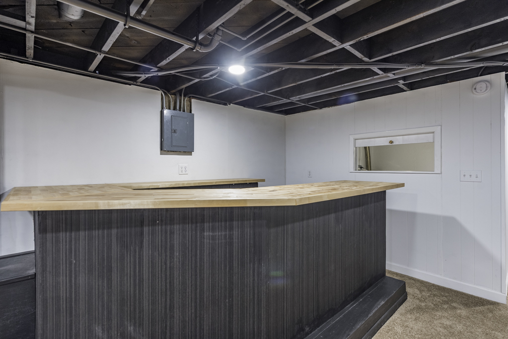 1916 Niva Court, Waukegan, IL 60087