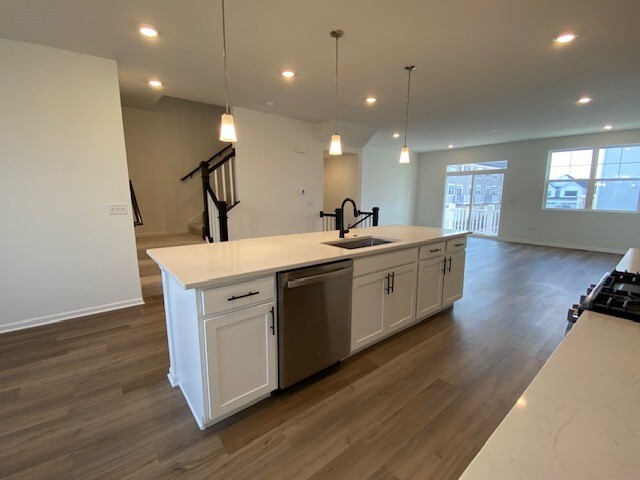 4515 Chelsea Manor Circle #4515, Aurora, IL 60504