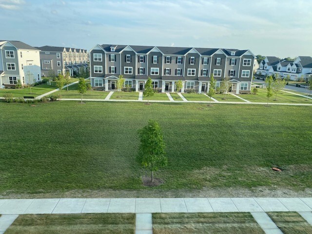 4515 Chelsea Manor Circle #4515, Aurora, IL 60504