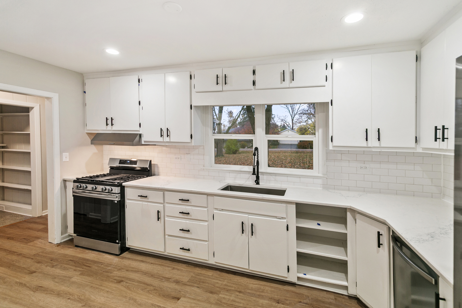 615 Polo Drive, Wheaton, IL 60187