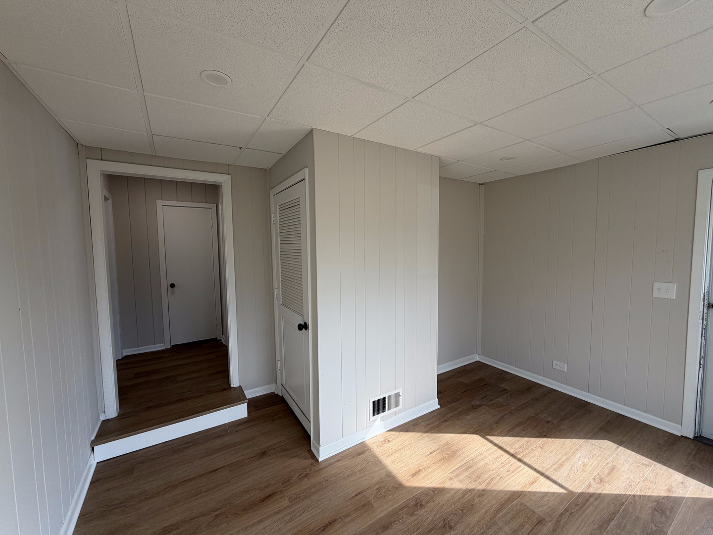 615 Polo Drive, Wheaton, IL 60187