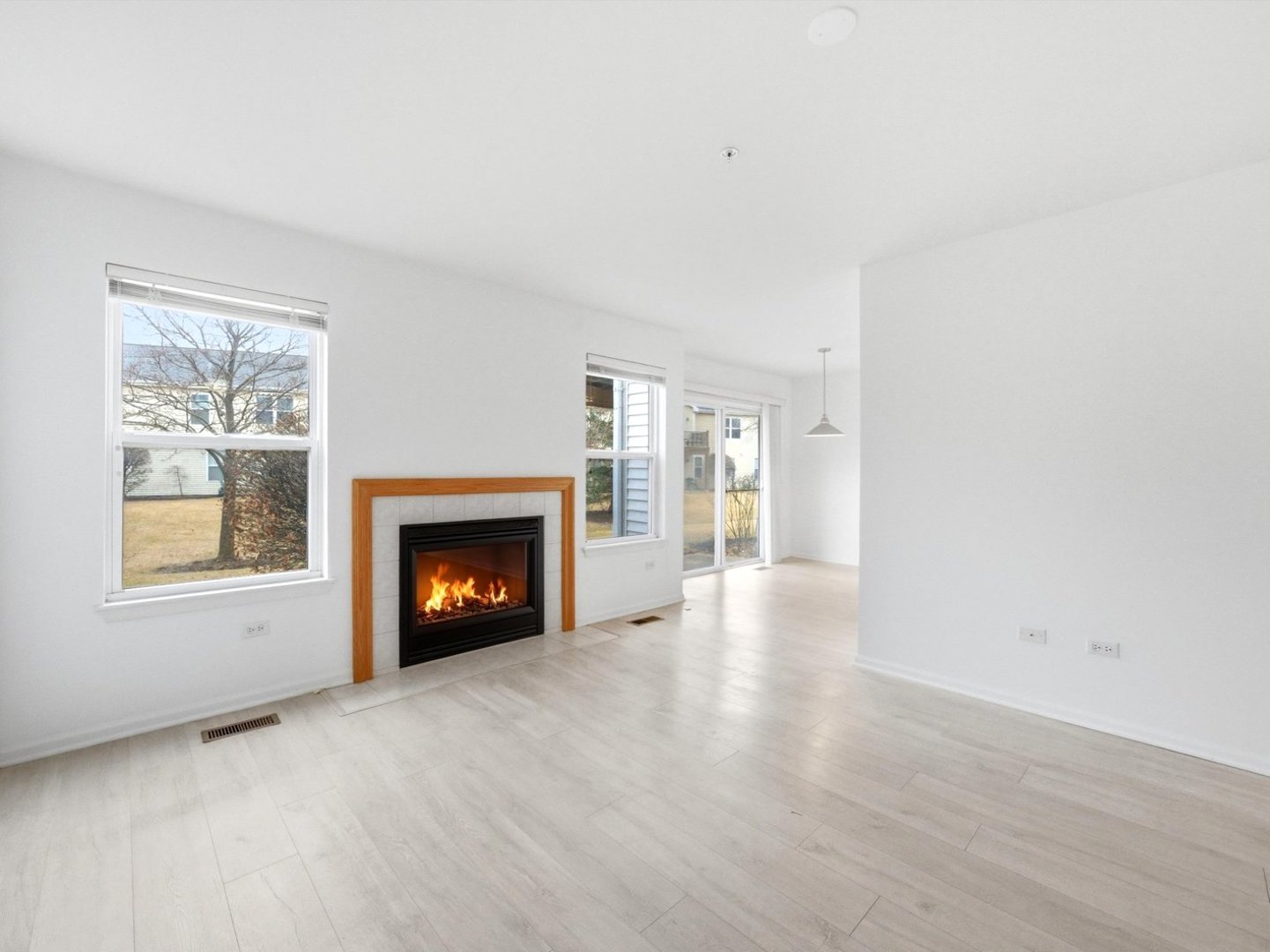 13833 S Balsam Lane #D, Plainfield, IL 60544