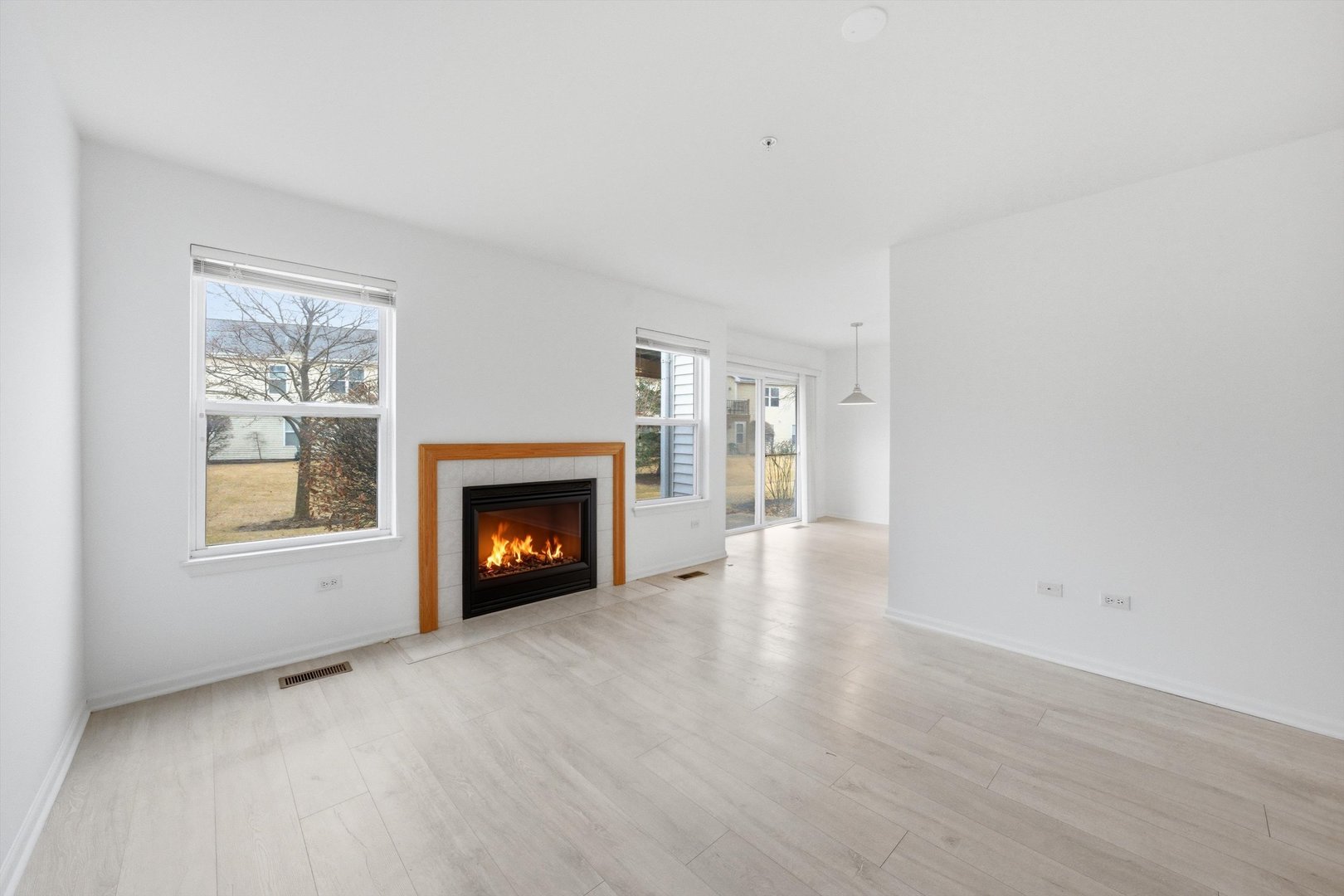 13833 S Balsam Lane #D, Plainfield, IL 60544