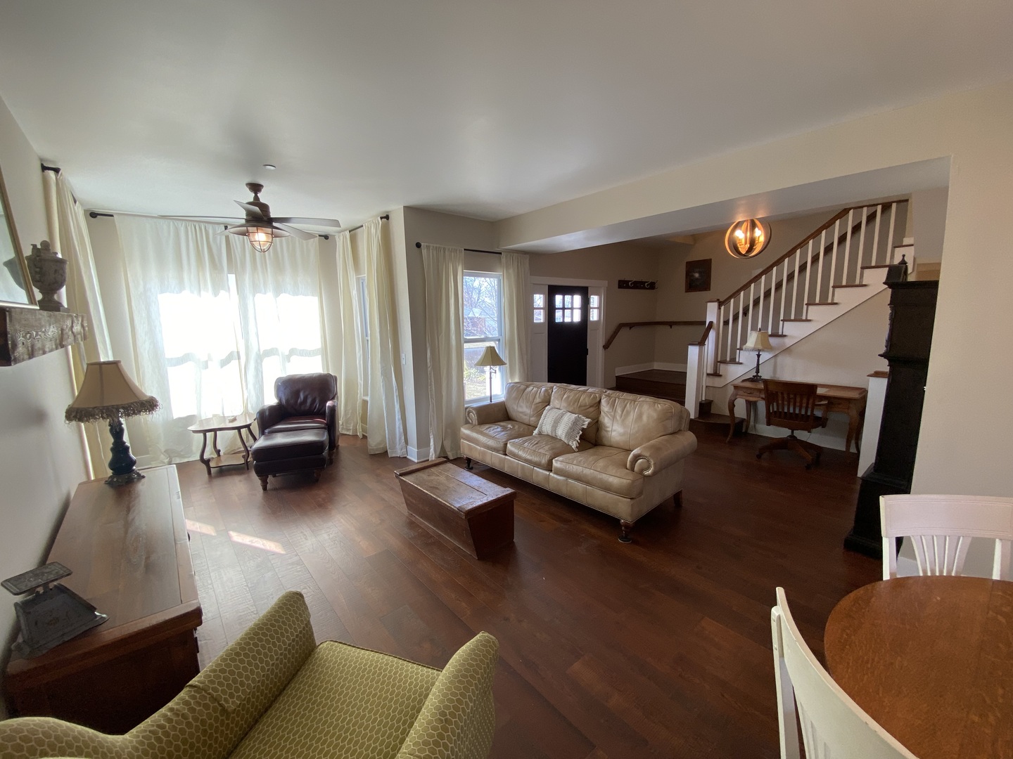 4144 Lake Park Avenue, Gurnee, IL 60031