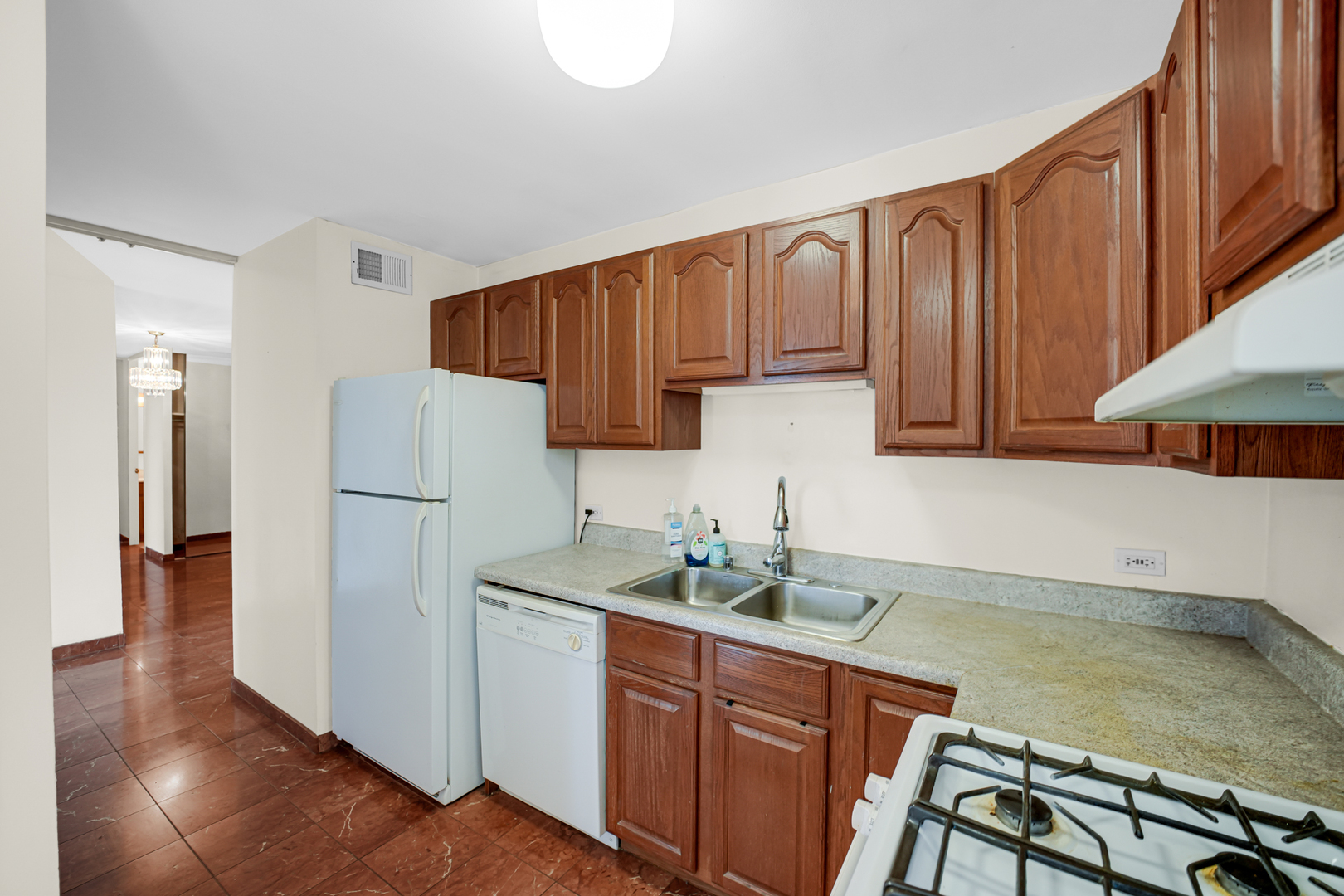 2605 S Indiana Avenue #402, Chicago, IL 60616