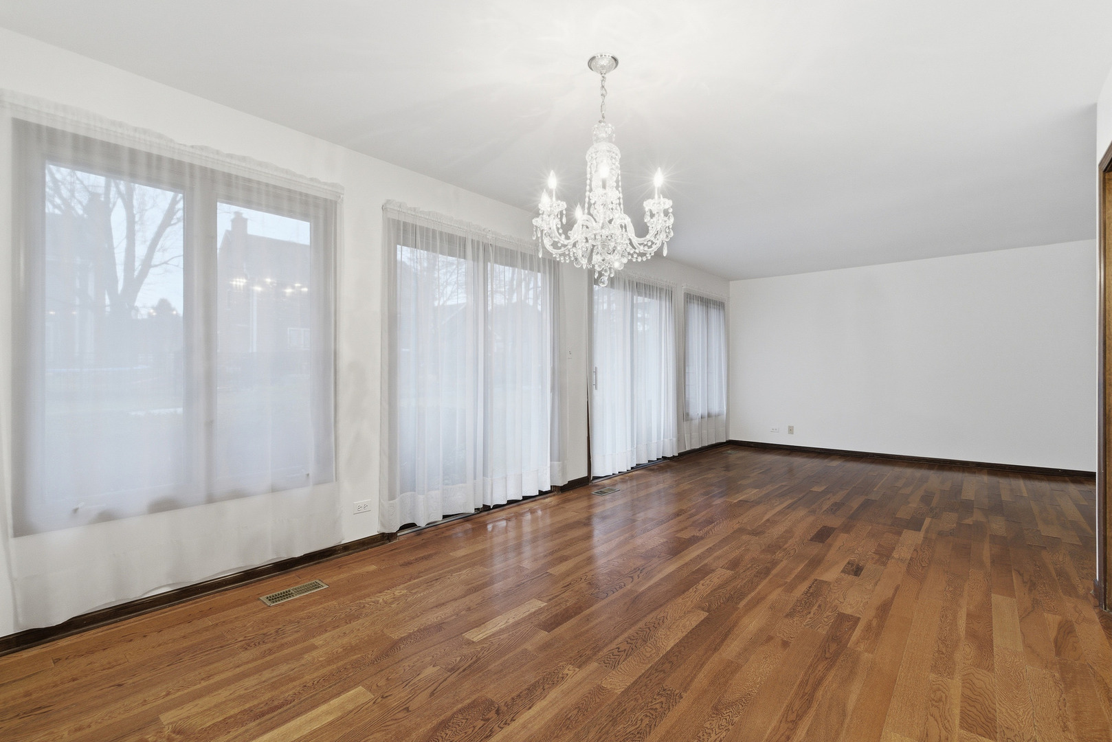 1889 Winkler Court, Lisle, IL 60532