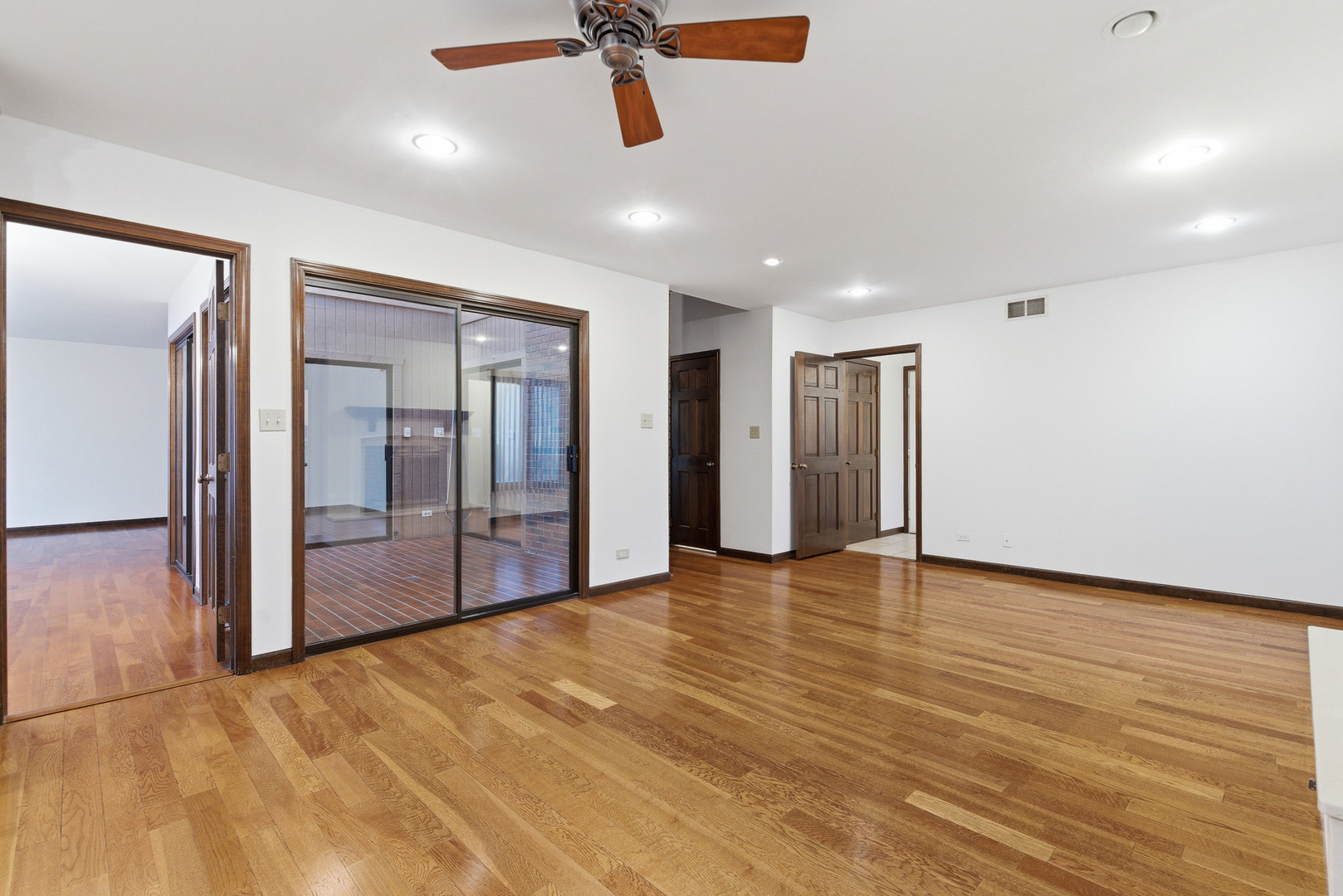 1889 Winkler Court, Lisle, IL 60532