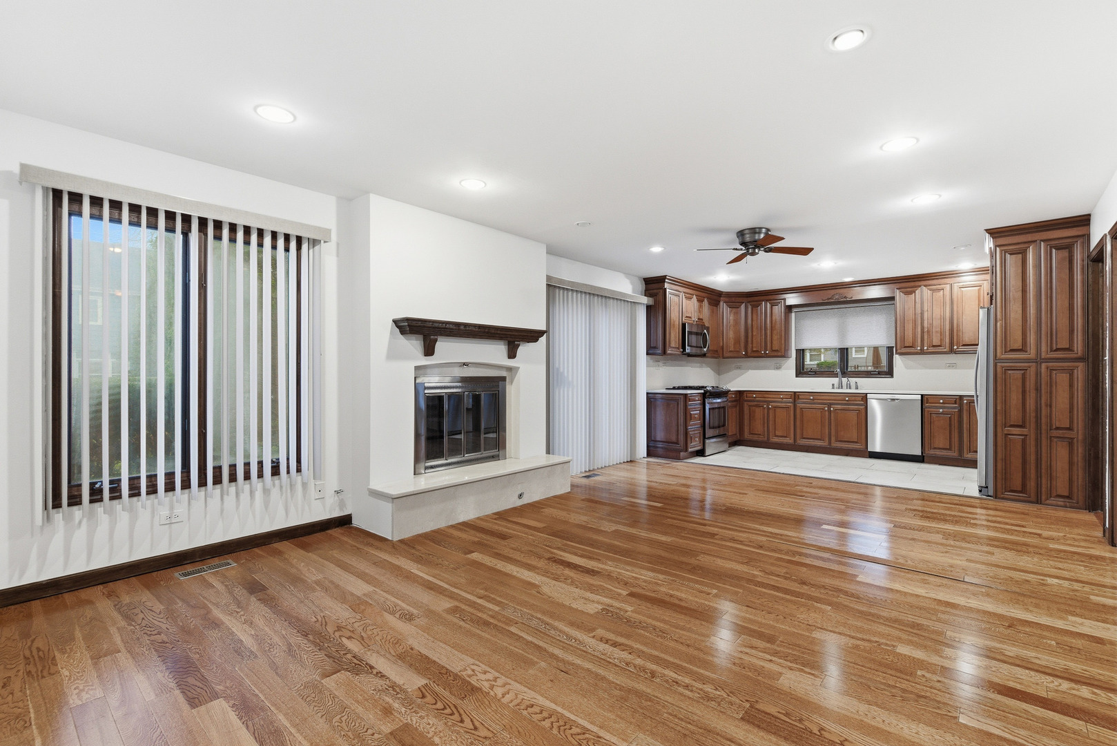 1889 Winkler Court, Lisle, IL 60532