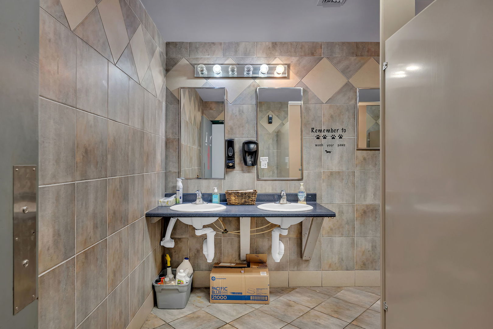 441 E Stevenson Avenue, Ottawa, IL 61350