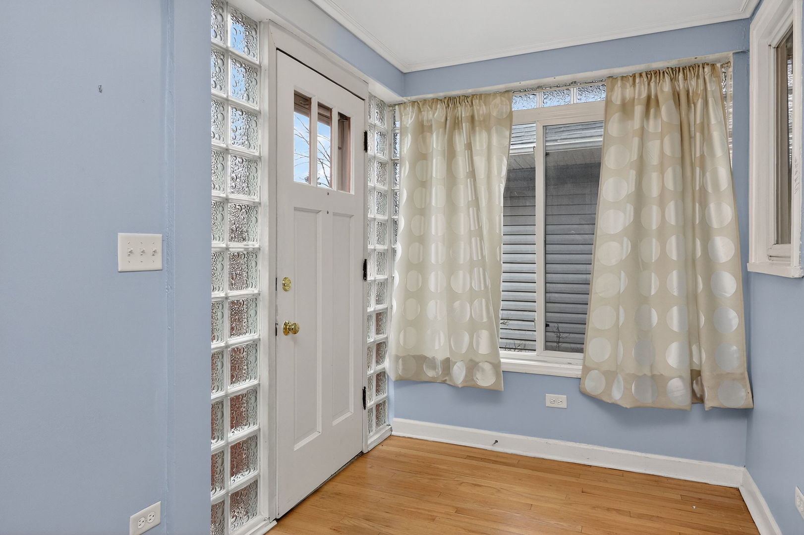 914 Lathrop Avenue, Forest Park, IL 60130