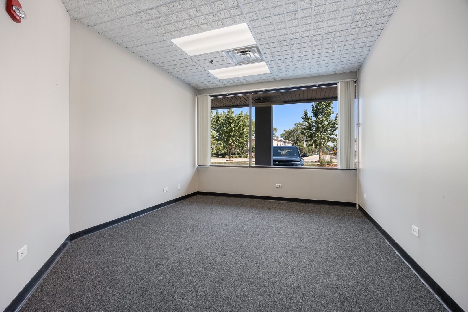 1111 Burlington Avenue #105, Lisle, IL 60532