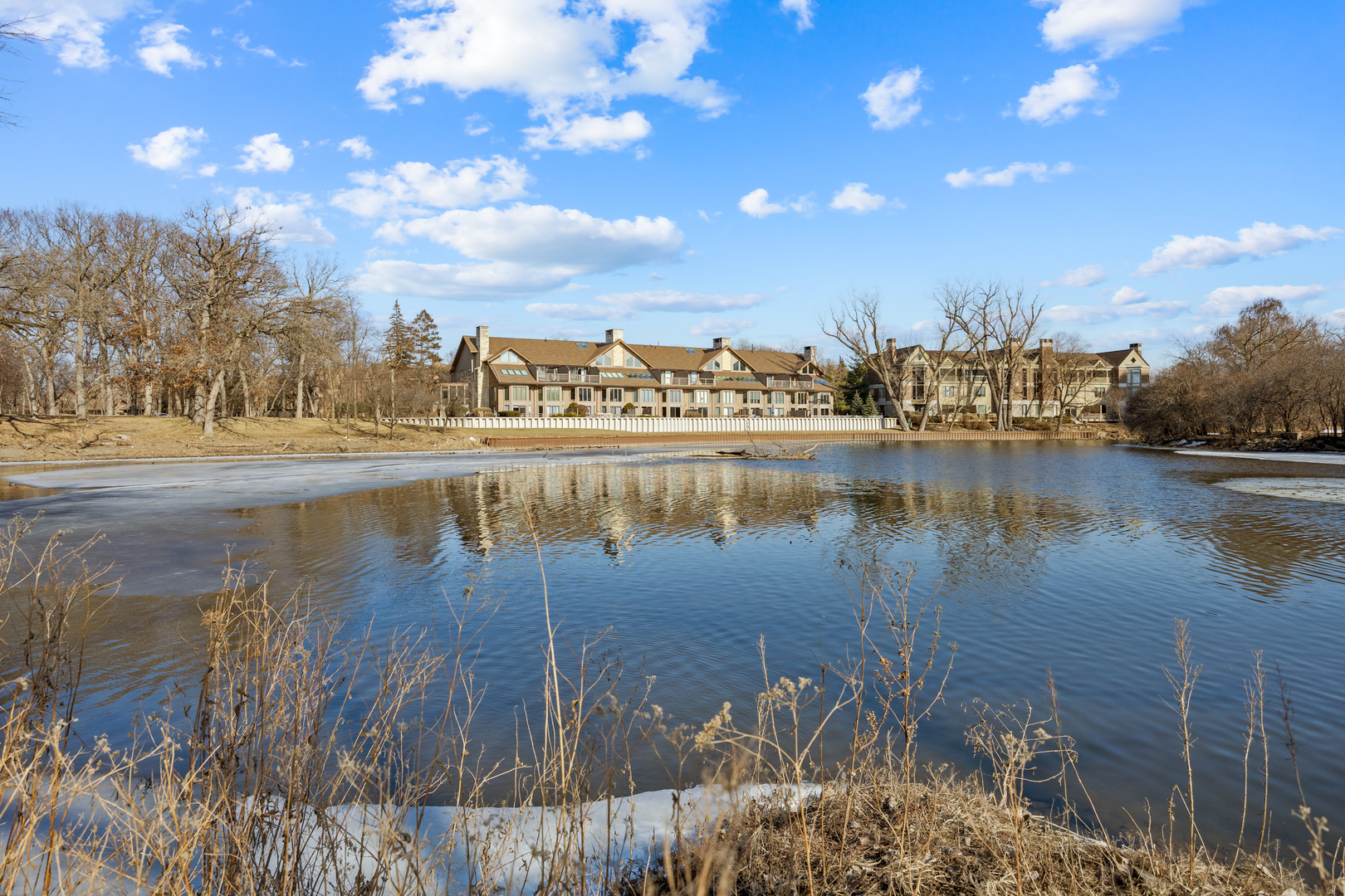 1401 Burr Oak Road #117B, Hinsdale, IL 60521