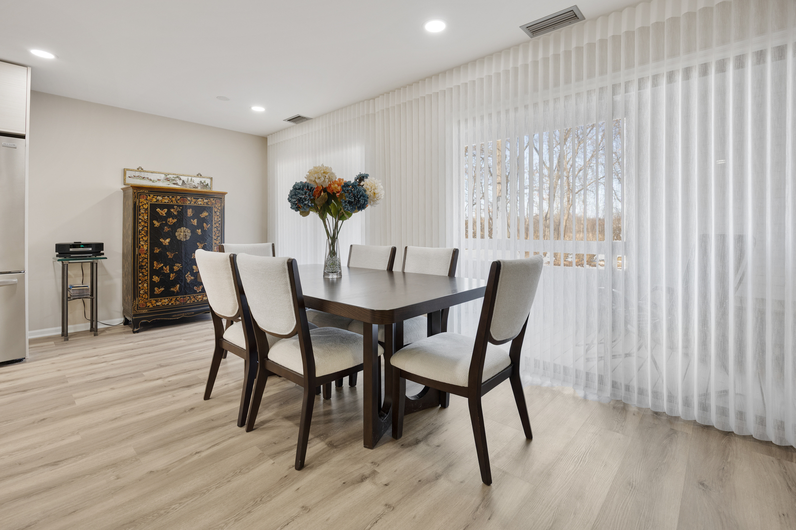 1401 Burr Oak Road #117B, Hinsdale, IL 60521