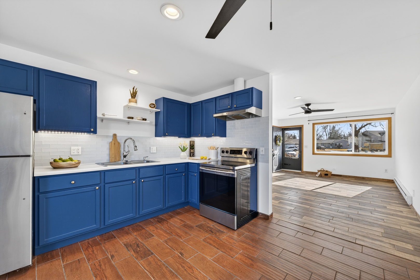 1142 Ohio Court, Aurora, IL 60505