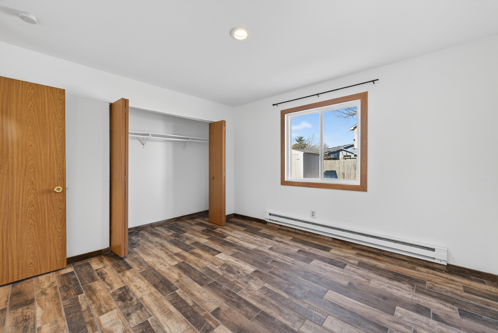 1142 Ohio Court, Aurora, IL 60505