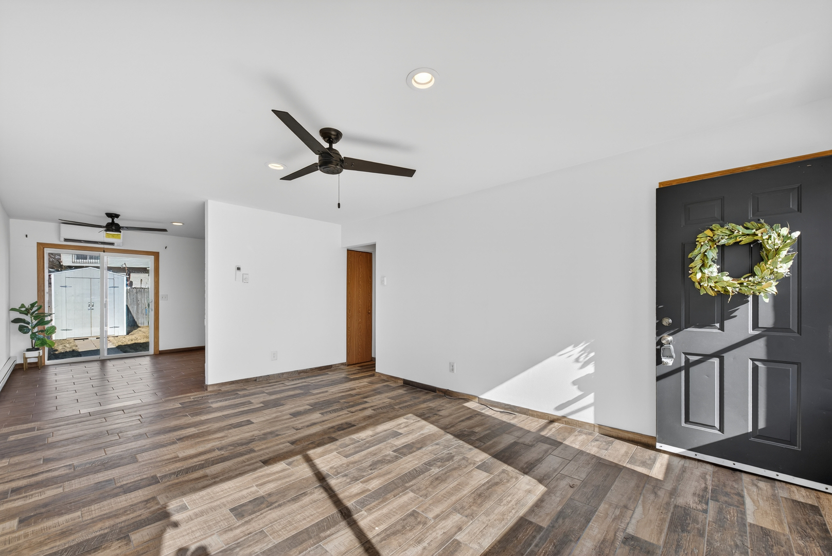 1142 Ohio Court, Aurora, IL 60505