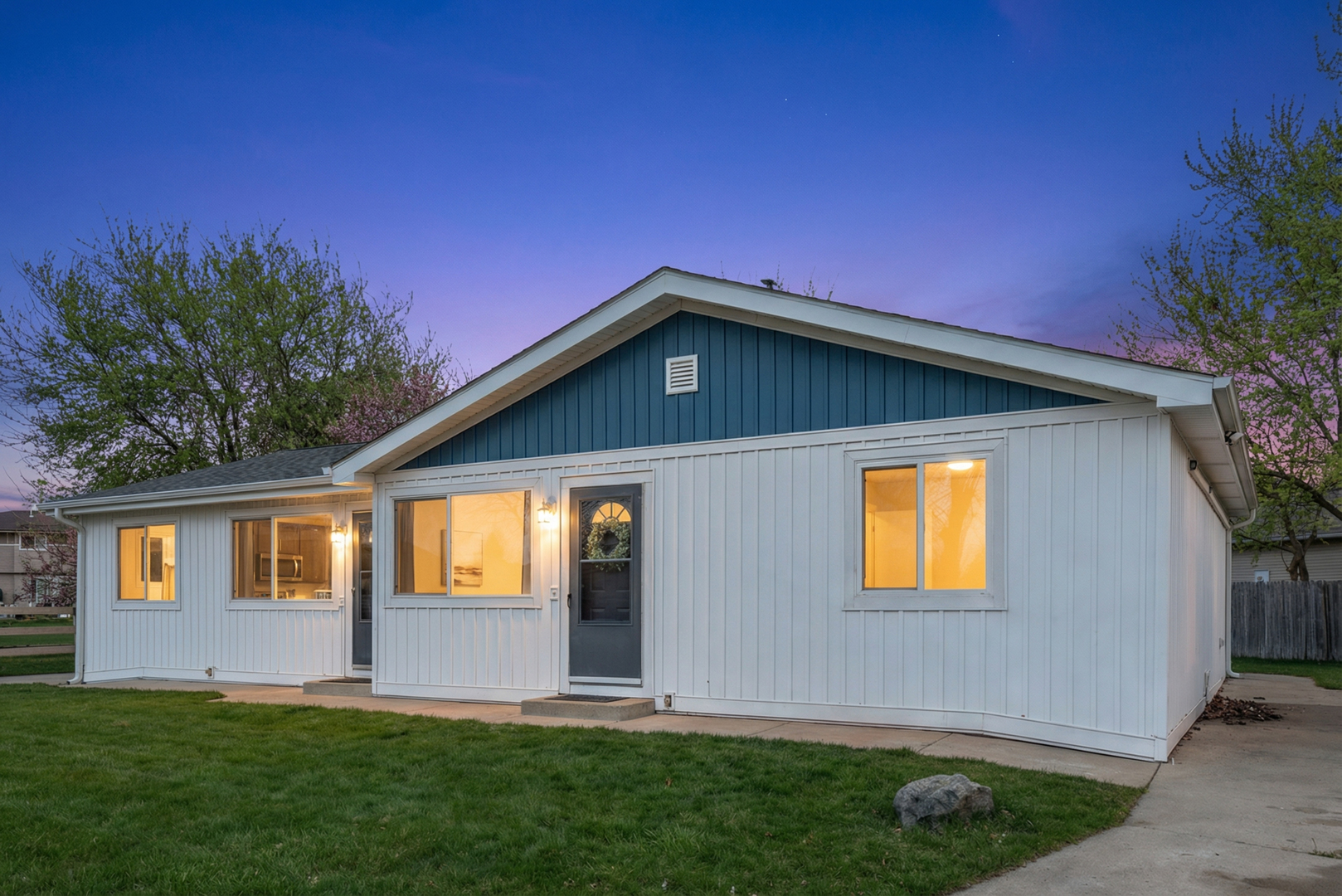 1142 Ohio Court, Aurora, IL 60505