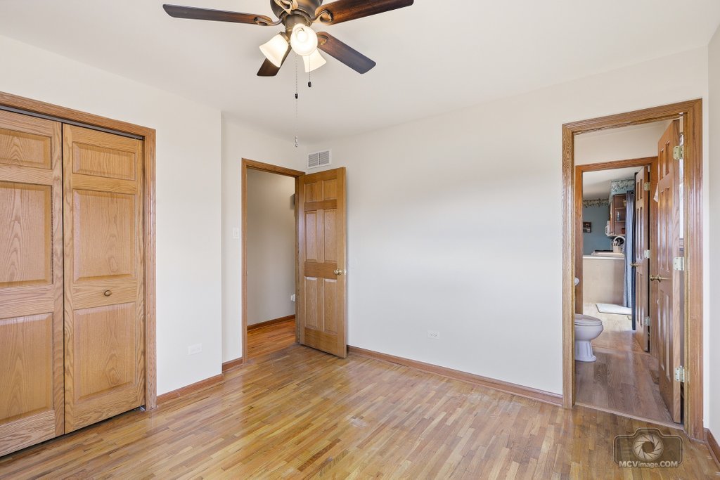 904 Cove Avenue, Lockport, IL 60441