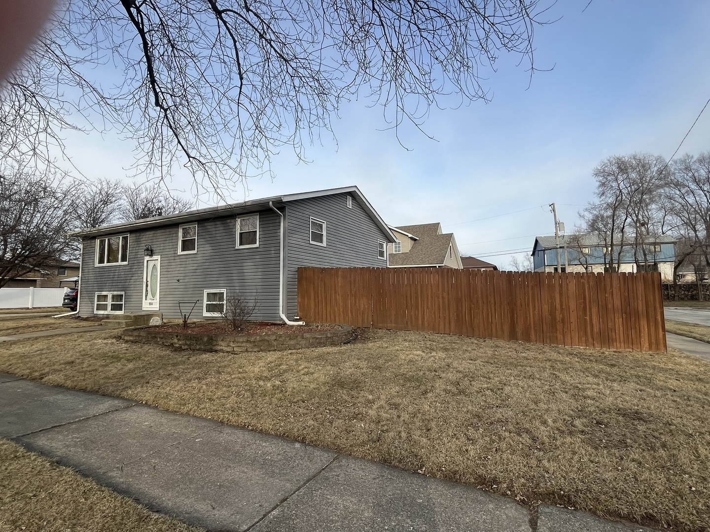 904 Cove Avenue, Lockport, IL 60441