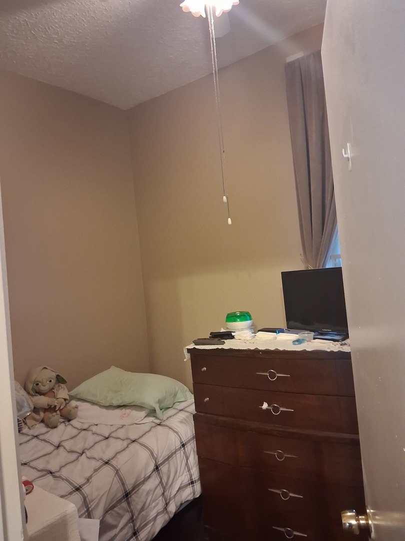 4810 S Union Avenue, Chicago, IL 60609