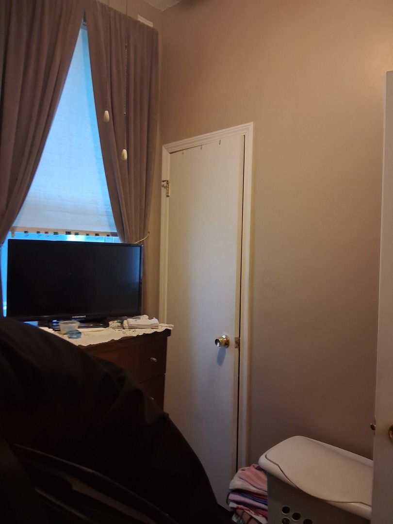 4810 S Union Avenue, Chicago, IL 60609