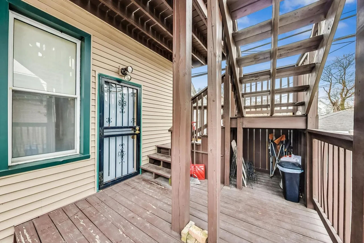 4810 S Union Avenue, Chicago, IL 60609