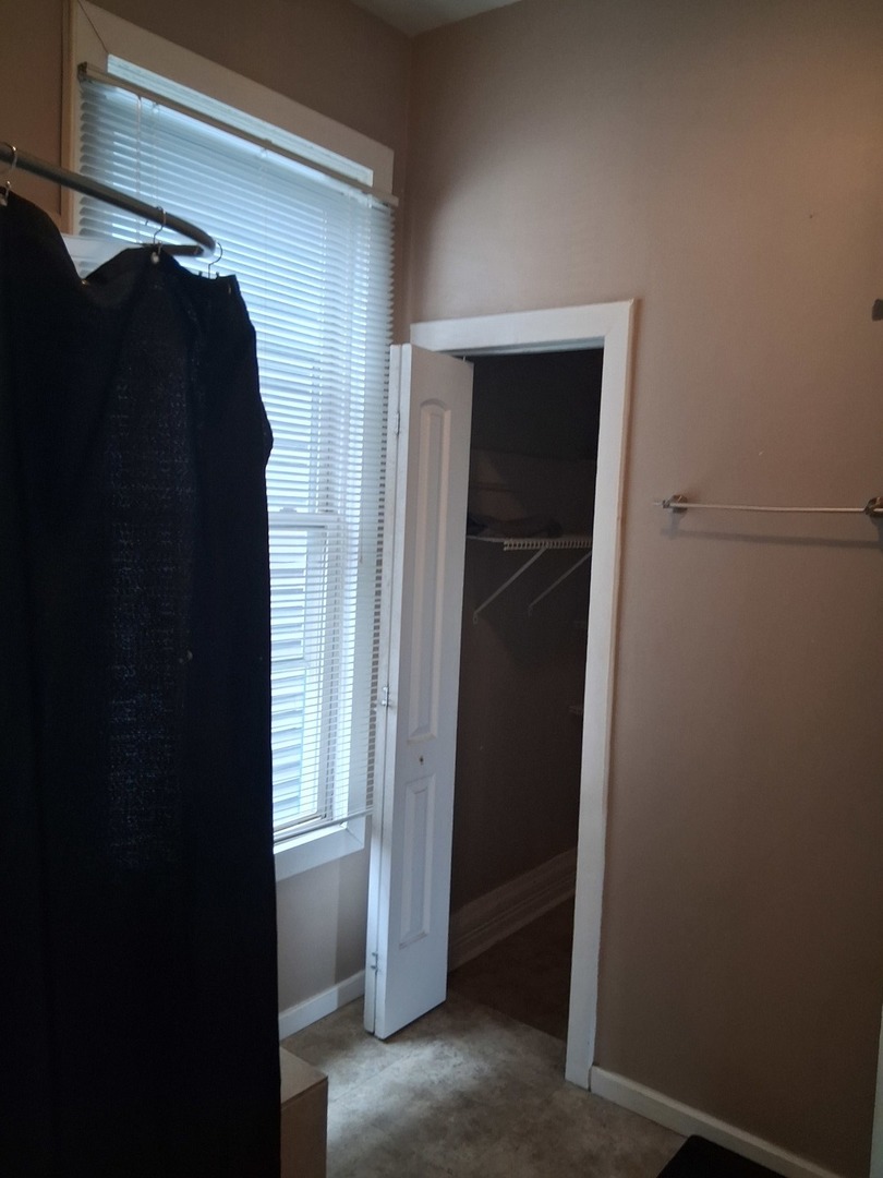 4810 S Union Avenue, Chicago, IL 60609